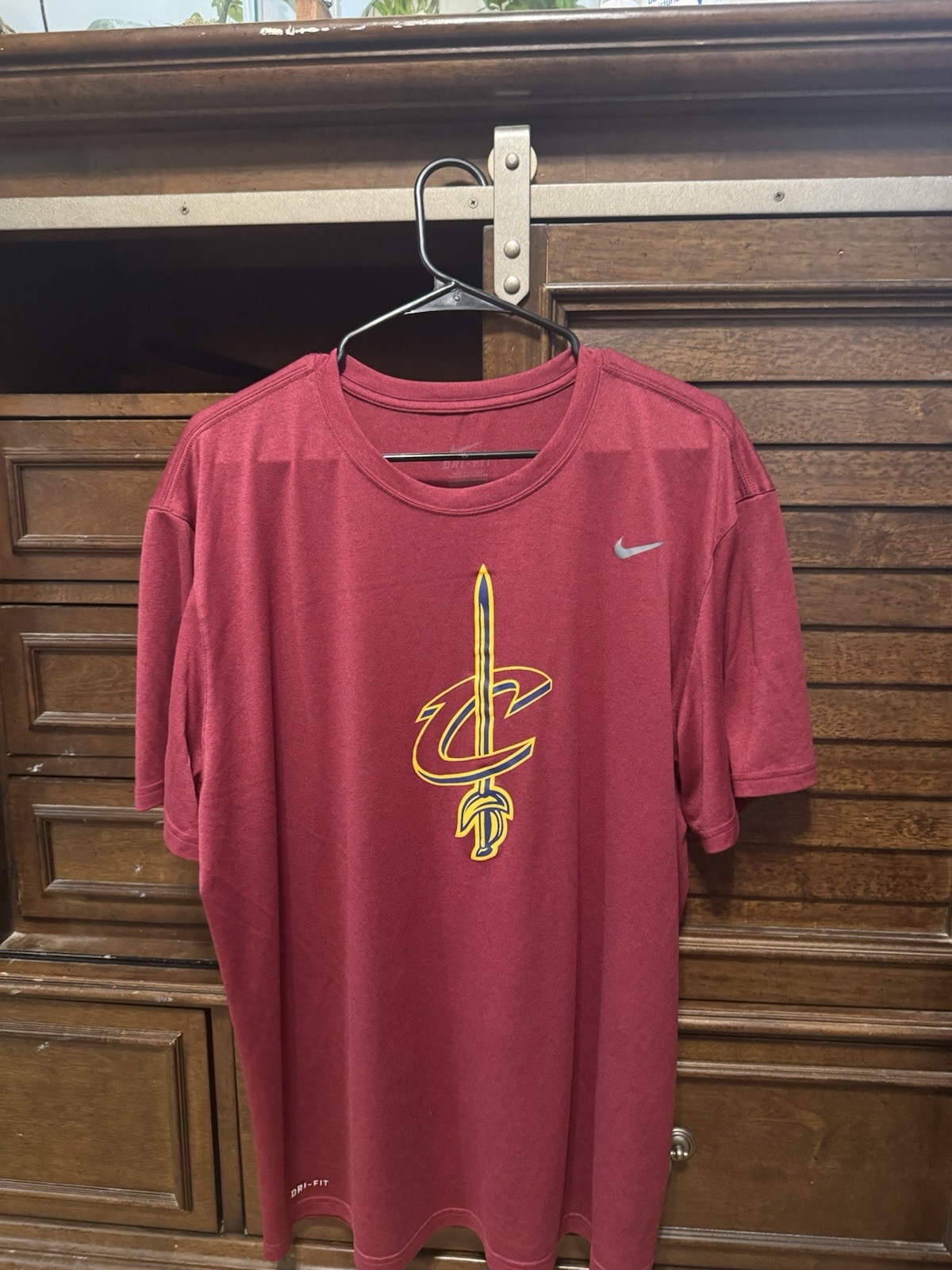 Nike Dri Fit Cleveland Cavaliers Shirt Size 2xl 