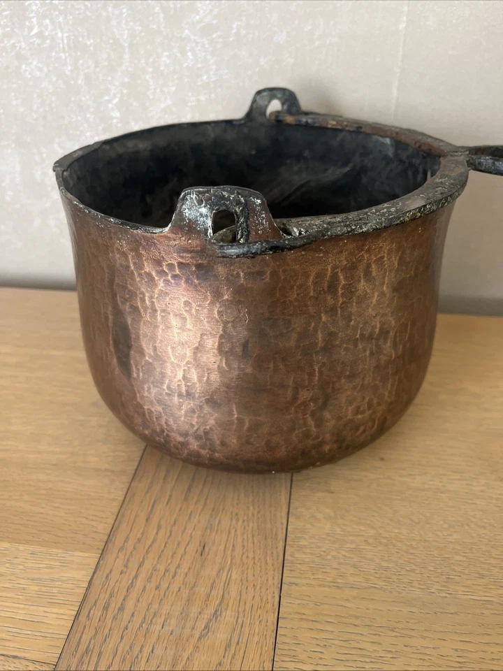 Ancien Chaudron En Cuivre de Cheminée À Suspendre - Photo 2/4