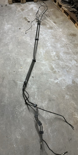 Mercedes Benz W124 Benzinleitung    ( Abholung ) M102 - 2,3 L