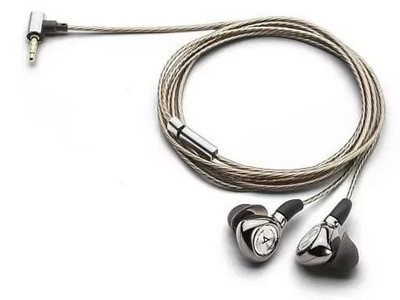 Beyerdynamic x Astell&Kern AK T8iE Tesla IEMs Gebraucht Japan Ohrhörer Audio
