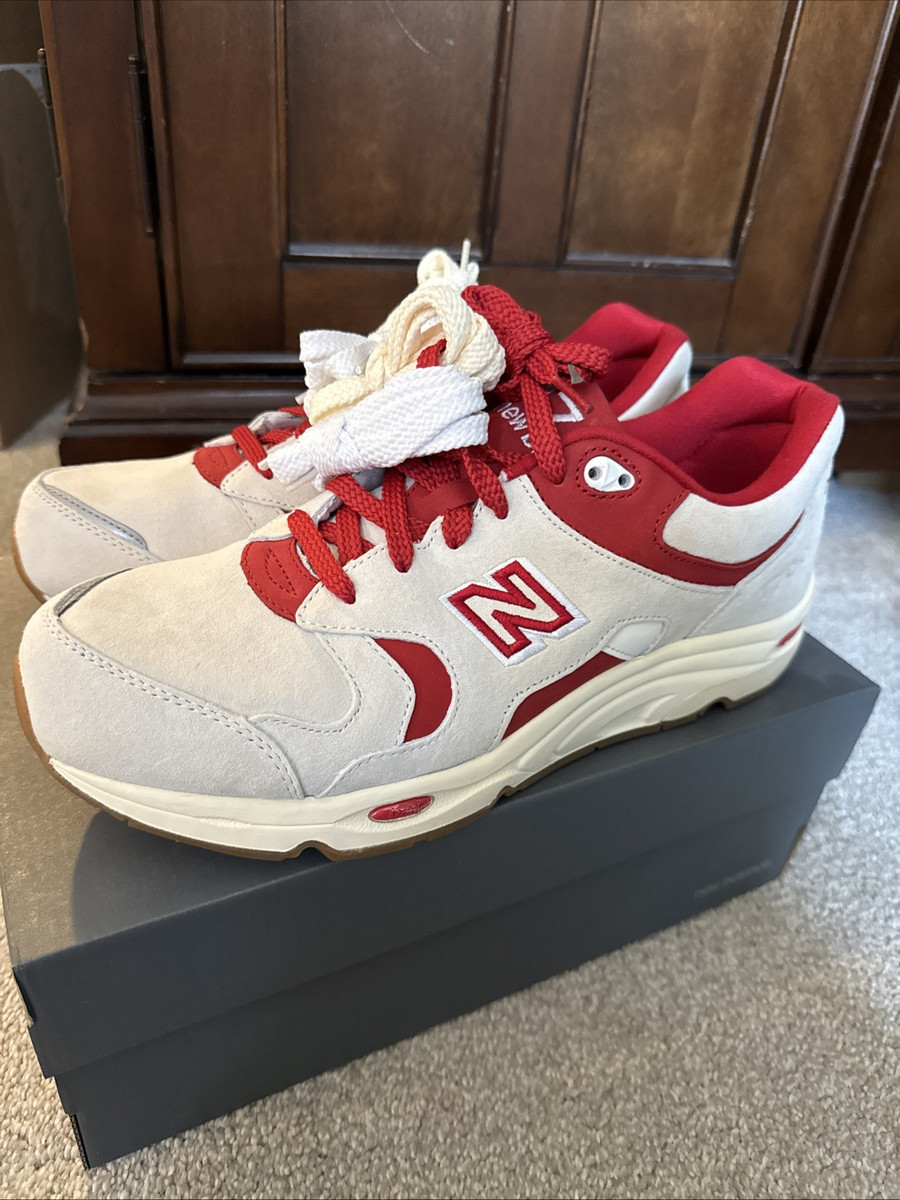 Size 11.5 - New Balance Kith x 1700 Canada Pack Size 11.5 - New Balance Kith x 1700 Canada Pack