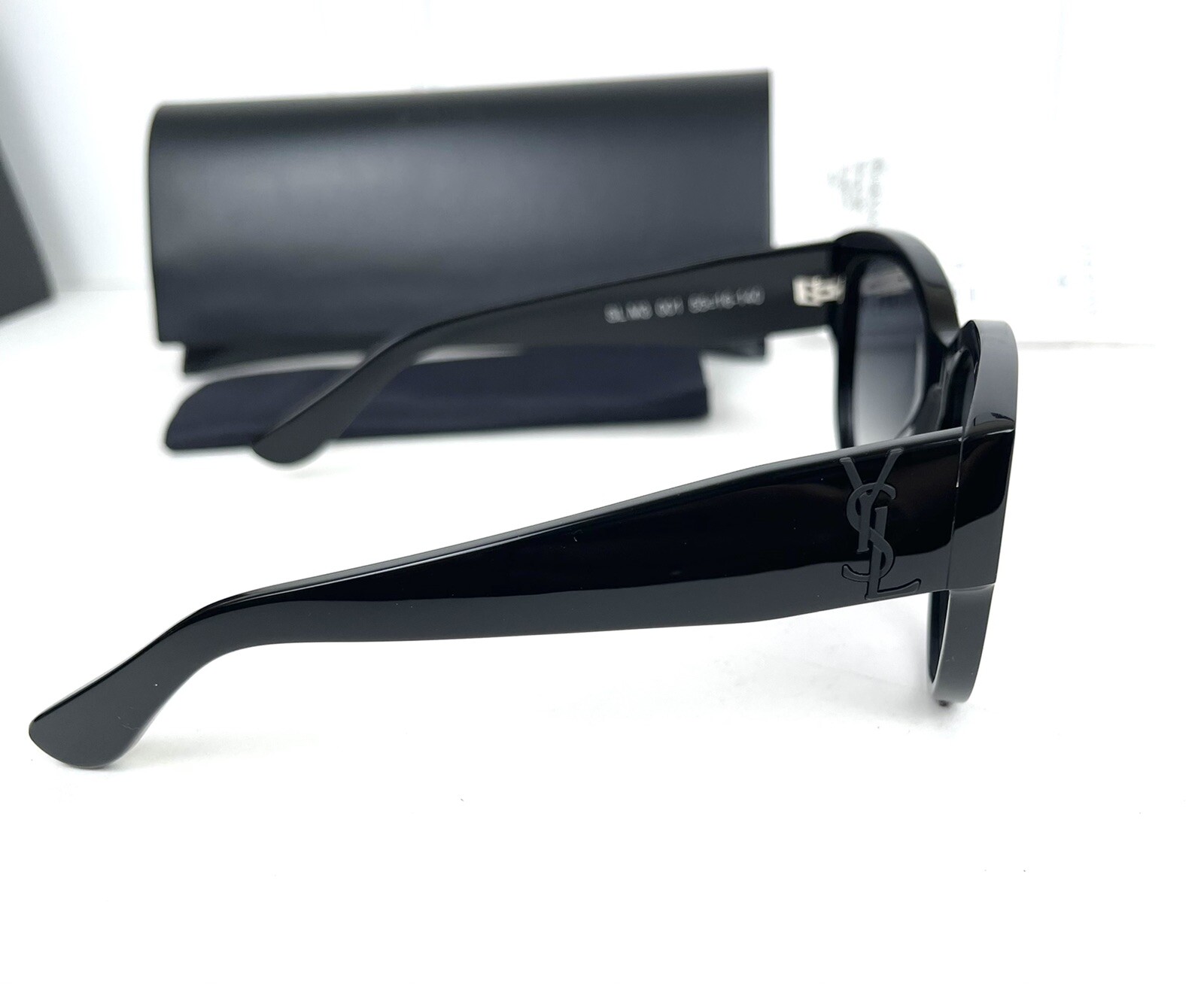 Occhiali da sole Saint Laurent YSL Cat Eye autentici nuovi neri YSL SLM3001 5516 140