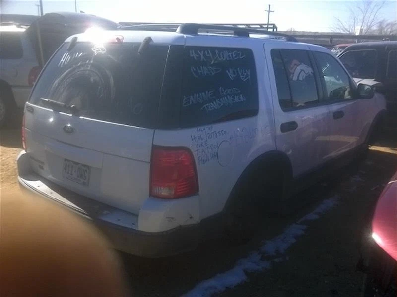 Conjunto de filtro de aire usado se adapta a: Ford Explorer 2003 4 puertas exc. Sport Trac 4,0 grados Foto 3 de 4