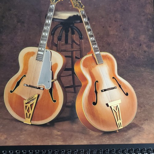 Vintage 1993's Vintage Guitar Calendar - Picture 12 of 13