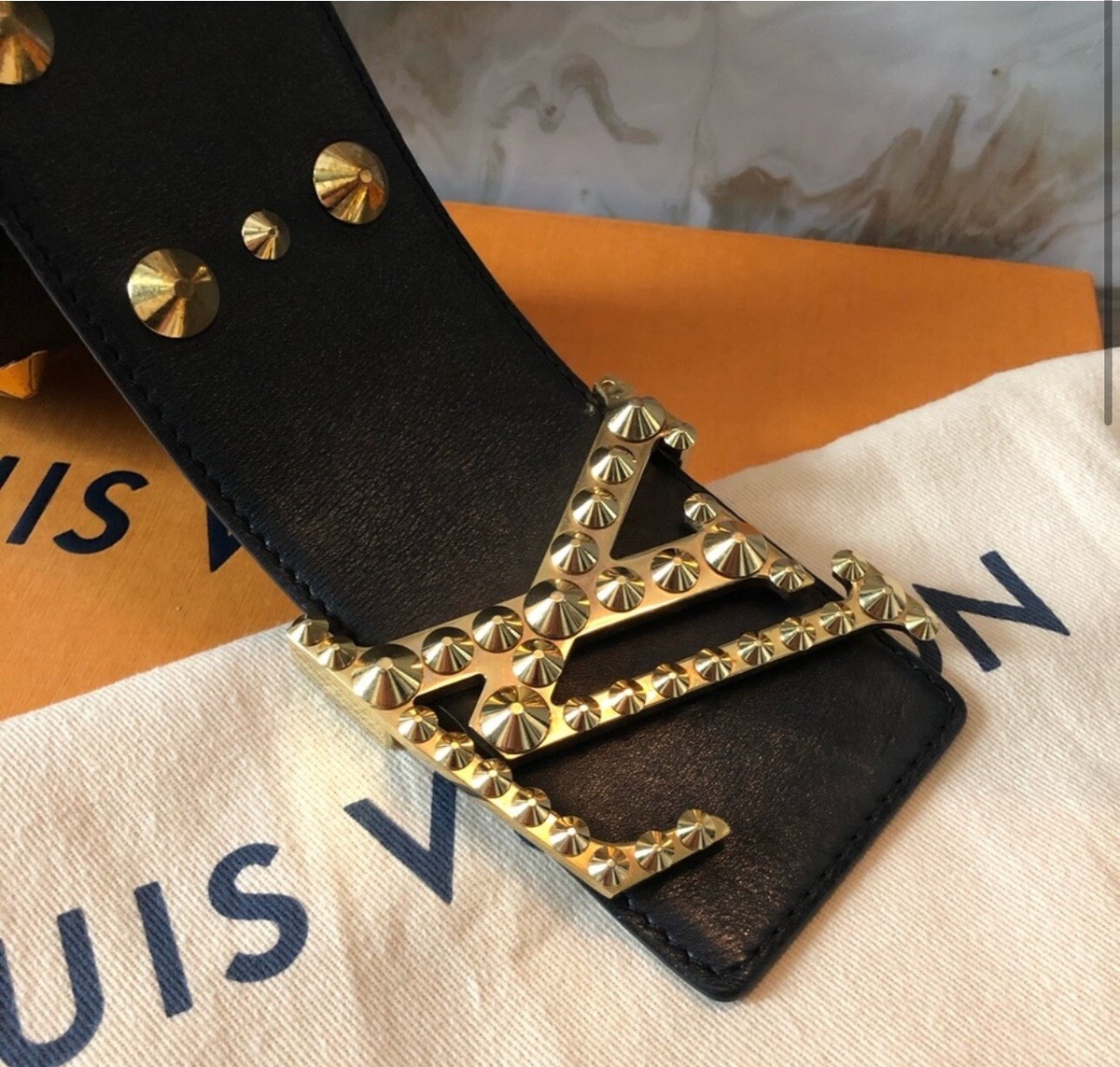 RARE Louis Vuitton Black Thick Clous Initiales LV Belt 85/34 Initiales leather belt Louis Vuitton Black size 35 Inches in  main image 4