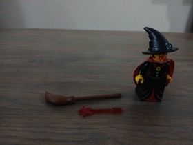 LEGO Castle: Witch's Windship (6037) 100% Complete w Minifigures & Instructions