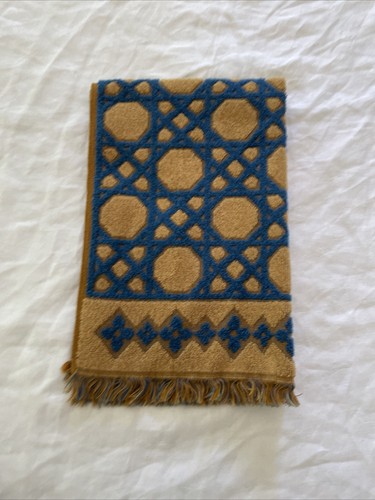 Vtg RETRO FIELDCREST Hand Towel Harvest Gold /Blue MCM Geometric SCULPTED Fringe