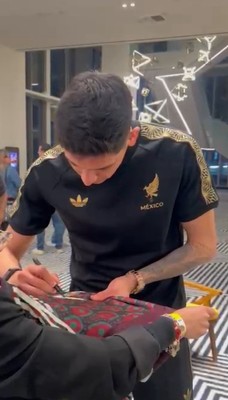 SIGNED Edson Alvarez #4 Men's LARGE Adidas Mexico Authentic Dia De