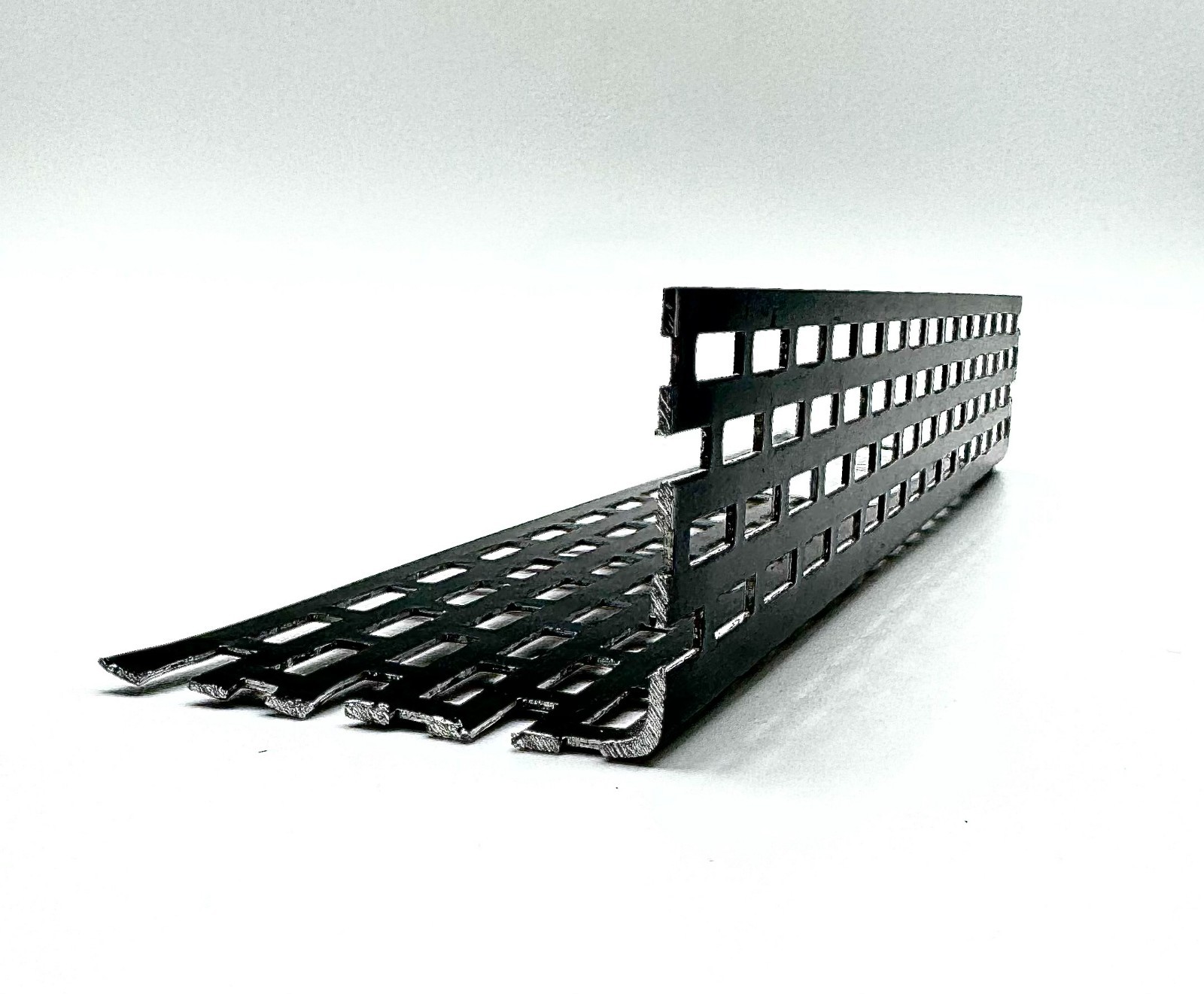 Plain/Black Aluminium Perforated Closure Trim Cladding Insect Pest ...