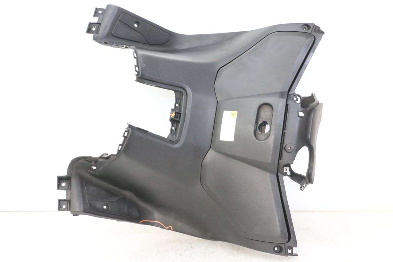 INNER LEGSHIELD - YAMAHA X-MAX XMAX ABS 250 (2010 - 2014)