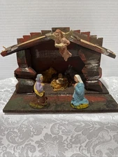 Vintage Made in Italy Nativity/Manger Jesus Mary Joseph Fixed Pieces Fold Down