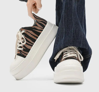 Thick Soled Canvas Shoes Men's Round Toe Zebra Stripe Sports Leisure Board Shoes
