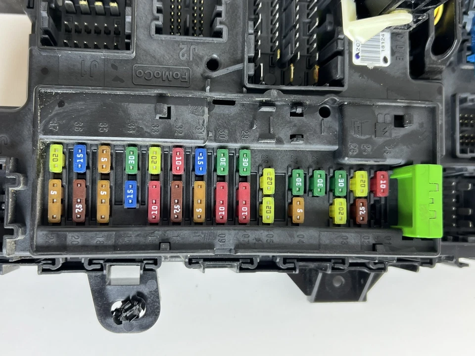 Ford F150 2018 caja de fusibles interior relé panel módulo de control Ju5T-15604Lal OEM Foto 3 de 4