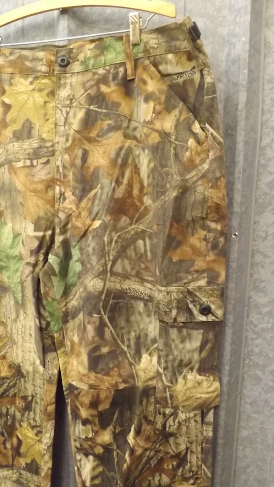 Vtg NEW Walls Realtree Timber Camo 6 Pocket Cargo Hunting Pants 38-40 XL - Image 2 of 4