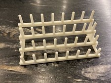OFF WHITE PLASTIC 4-TIER 32 SPOOL RACK THREAD HOLDER