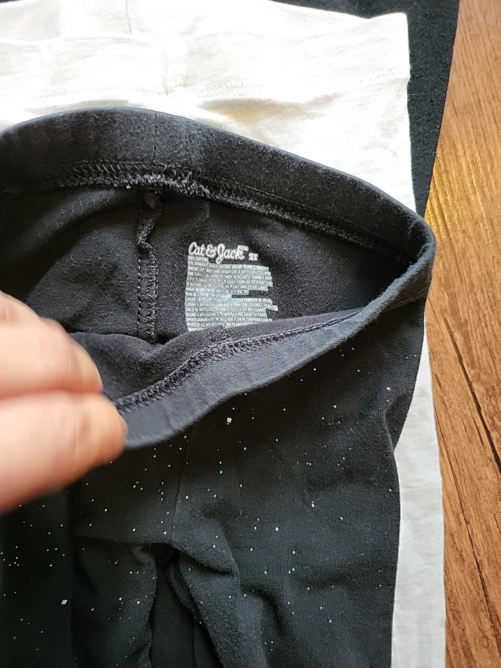 Lote 4, 2T Niñas, 3 Pantalones y 1 Sudadera Arizona Foto 4 de 4