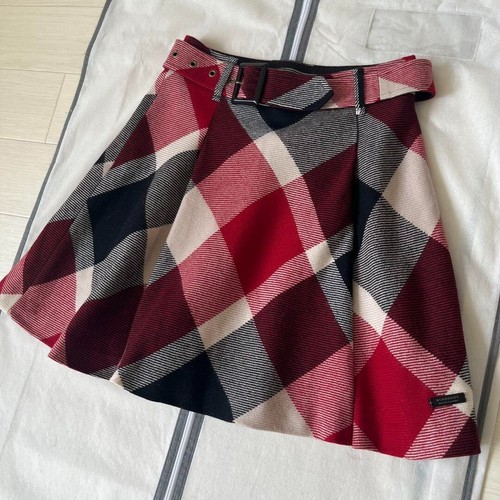 Burberry Check Skirt with Belt & Logo Plate - Red, Size 36(M) - Picture 11 of 14