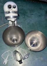 Vintage KitchenAid Classic Hobart K45SS 4.5 Qt Tilt-Head Stand Mixer - Ivory