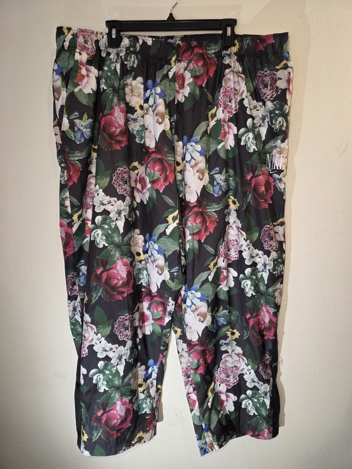 Rare Nike Women's Sportswear Floral Windbreaker Pants 3X Flowers