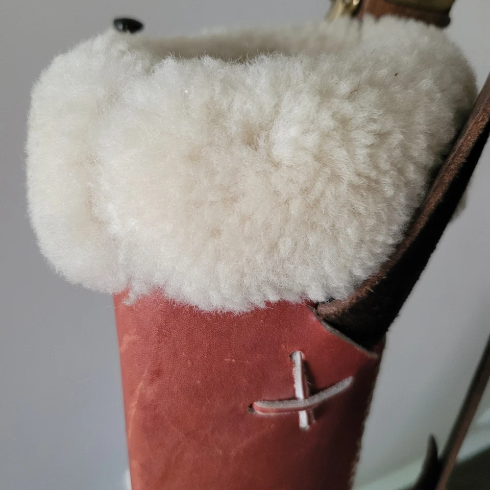 CUSTOM  TRADITIONAL ARCHERY LEATHER BACK QUIVER - Image 4 of 4