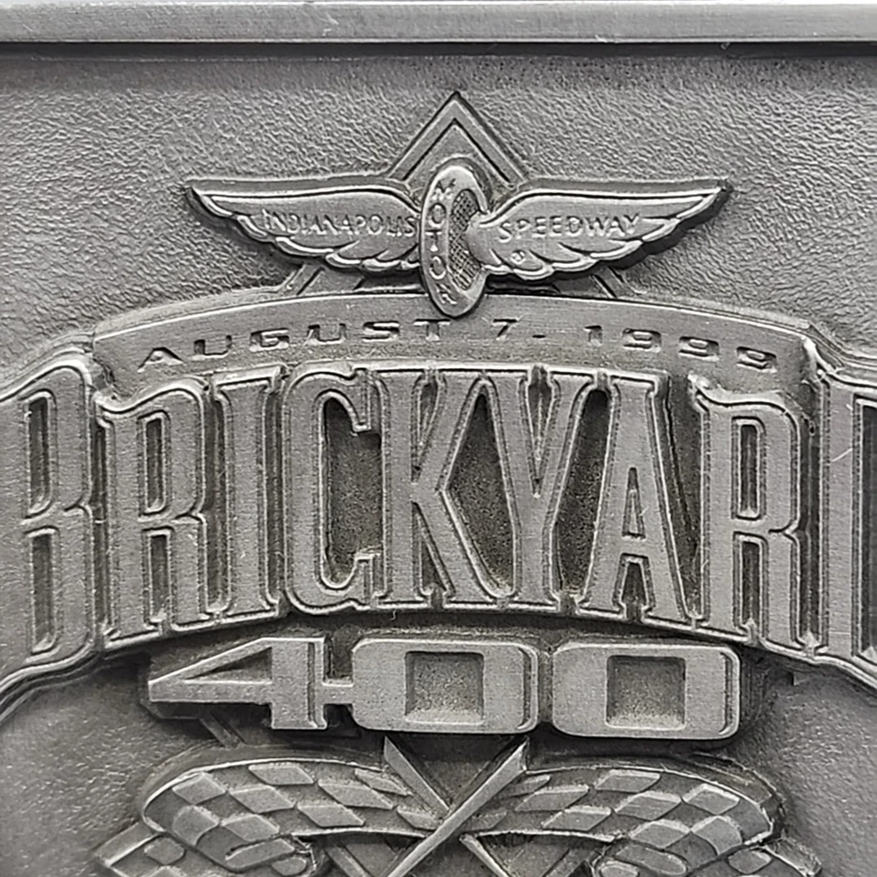 1999 Brickyard 400 fivela de cinto edição limitada 240 de 400 estanho colecionável - Imagem 2 de 4
