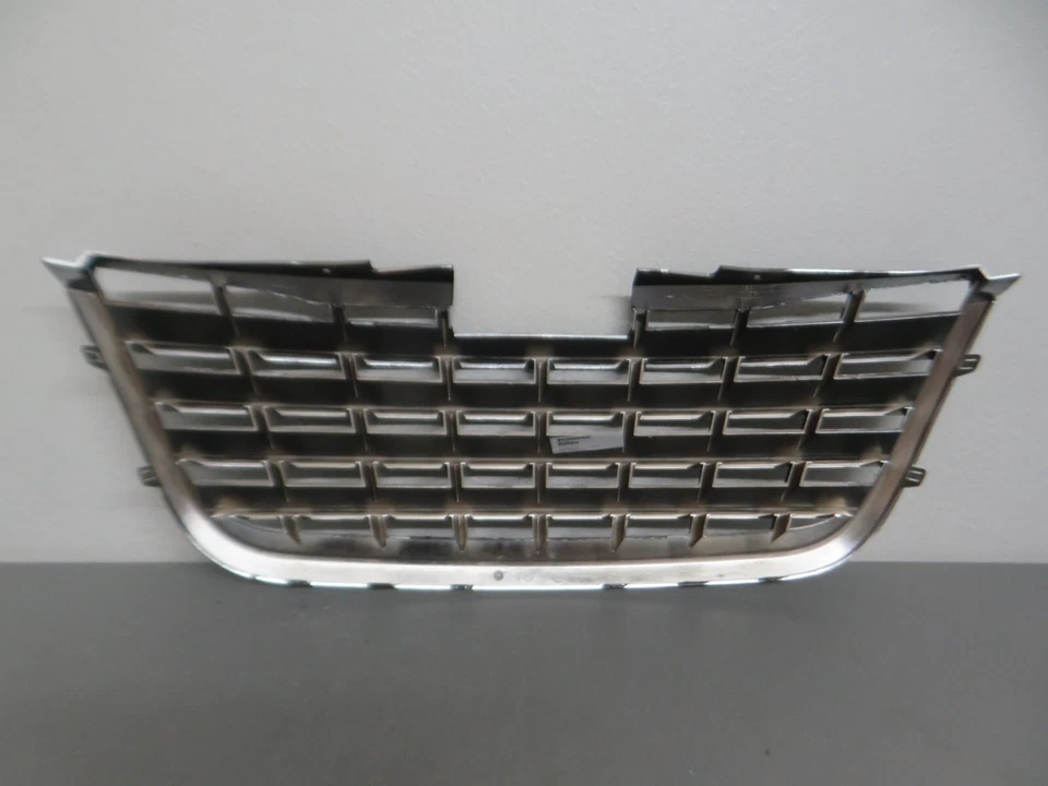 2008 2009 2010 CHRYSLER TOWN COUNTRY GRILLE Foto 2 de 4
