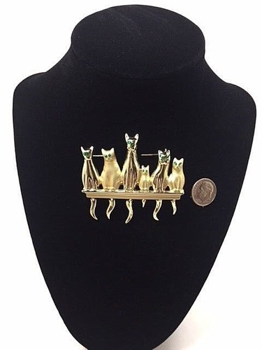 CAT PIN GOLD TONE WITH MOVING TAILS AND GREEN EYES - Picture 3 of 4