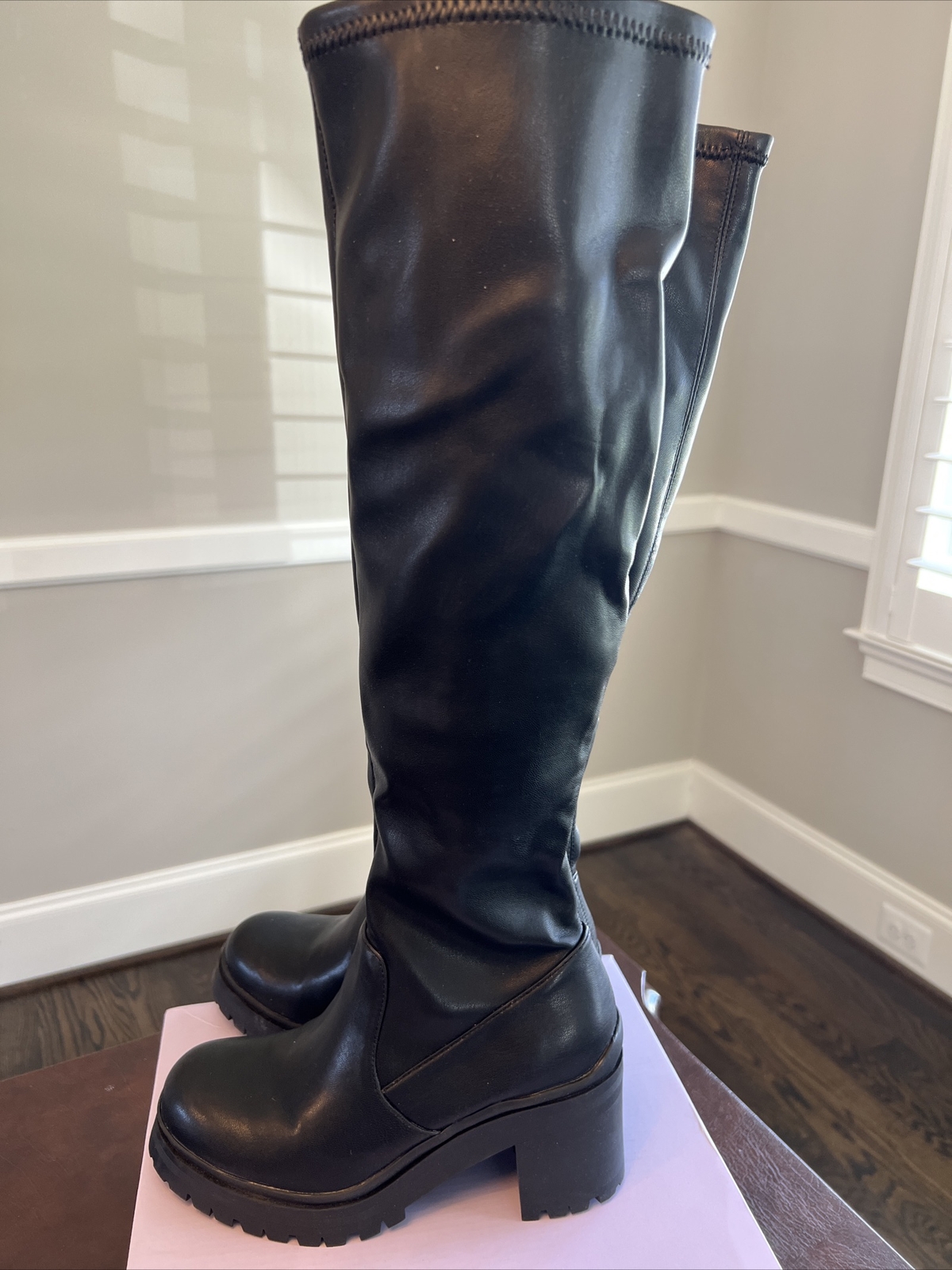 NEW madden girl Coretta Black Pari Size 