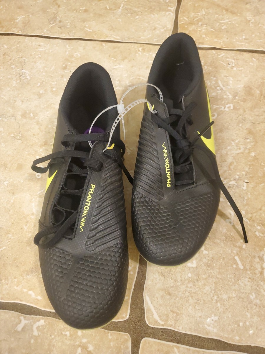 Nike Size 6.5 Phantom Venom FG Soccer Cleats Black Volt Nike Size 6.5 Phantom Venom FG Soccer Cleats Black Volt