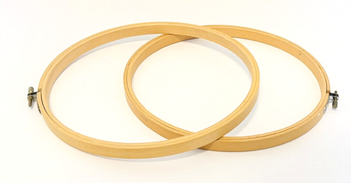 Wooden Embroidery Hoops Made in Taiwan Size 9 Inch Lot of Two Screw Tightening - Picture 4 of 16