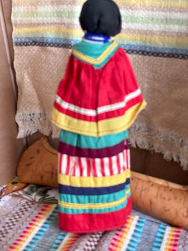 seminole indian lady w/child palmetto fiber 10"T - Picture 5 of 6