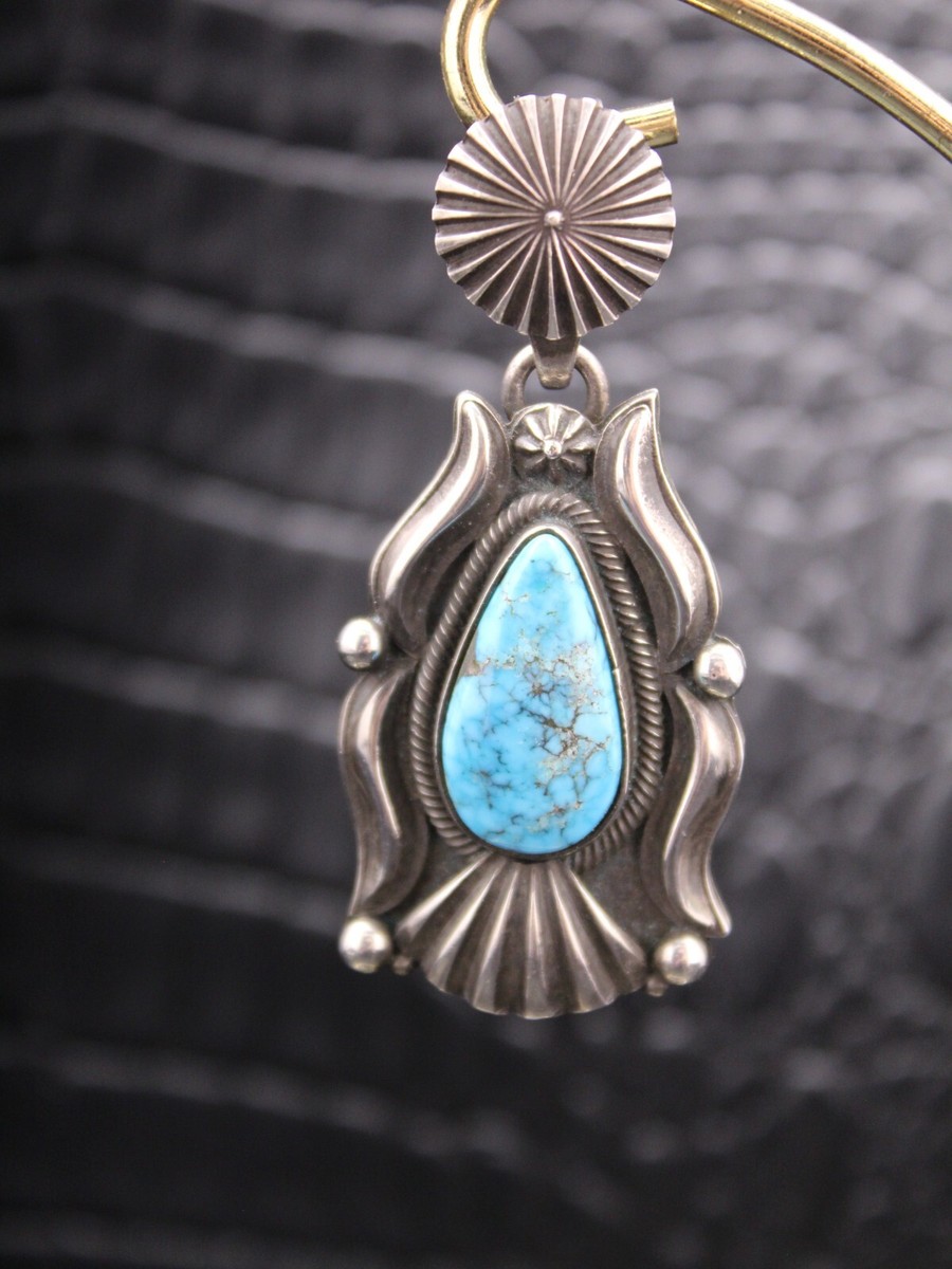 Important 14k Gold Vintage Native American Navajo Lone Mntn Turquoise Sterling Silver Necklace Important 14k Gold Vintage Native American Navajo Lone Mntn Turquoise Sterling Silver Necklace