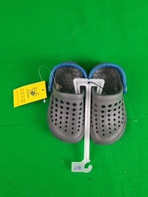 New Kids Joybees Clogs Size 6/7 Brand New For Little Boys Gray With Blue Strap 