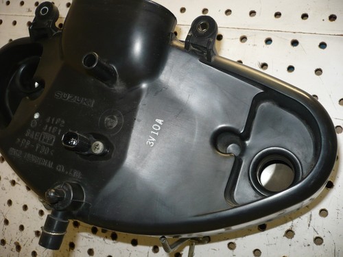 SUZUKI 2005 01 05 C50T BOULEVARD VL 800 AIRBOX AIR BOX CLEANER FILTER INTAKE OEM - Imagen 7 de 24