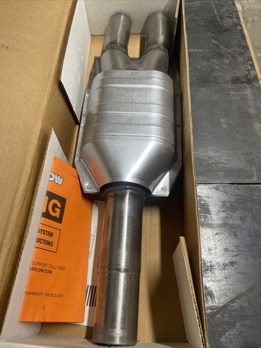 Magnaflow 338286 Catalytic Converter Concorde, Intrepid, Eagle Vision 1993-95 - Picture 2 of 6