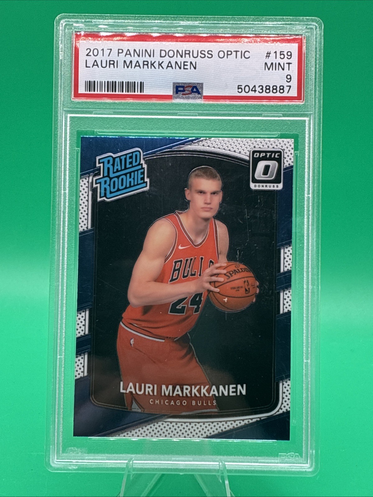 2017-18 Panini Donruss Optic - Rated Rookie Lauri Markkanen #159 (RC) - PSA 9