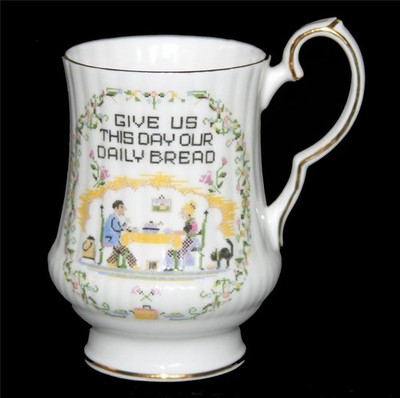 Vtg Royal Windsor ''GIVE US THIS DAY OUR DAILY BREAD'' Gold Trim Bone Mug England