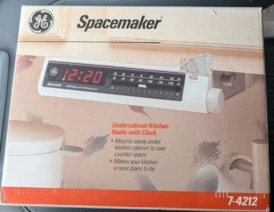 GE Spacemaker Kitchen Am/fm Radio Undercabinet Digital Clock 7