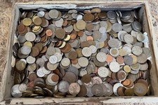 8 LBS Mixed Foreign Coins & Currency World Coin Lot Estate Find Unssearched