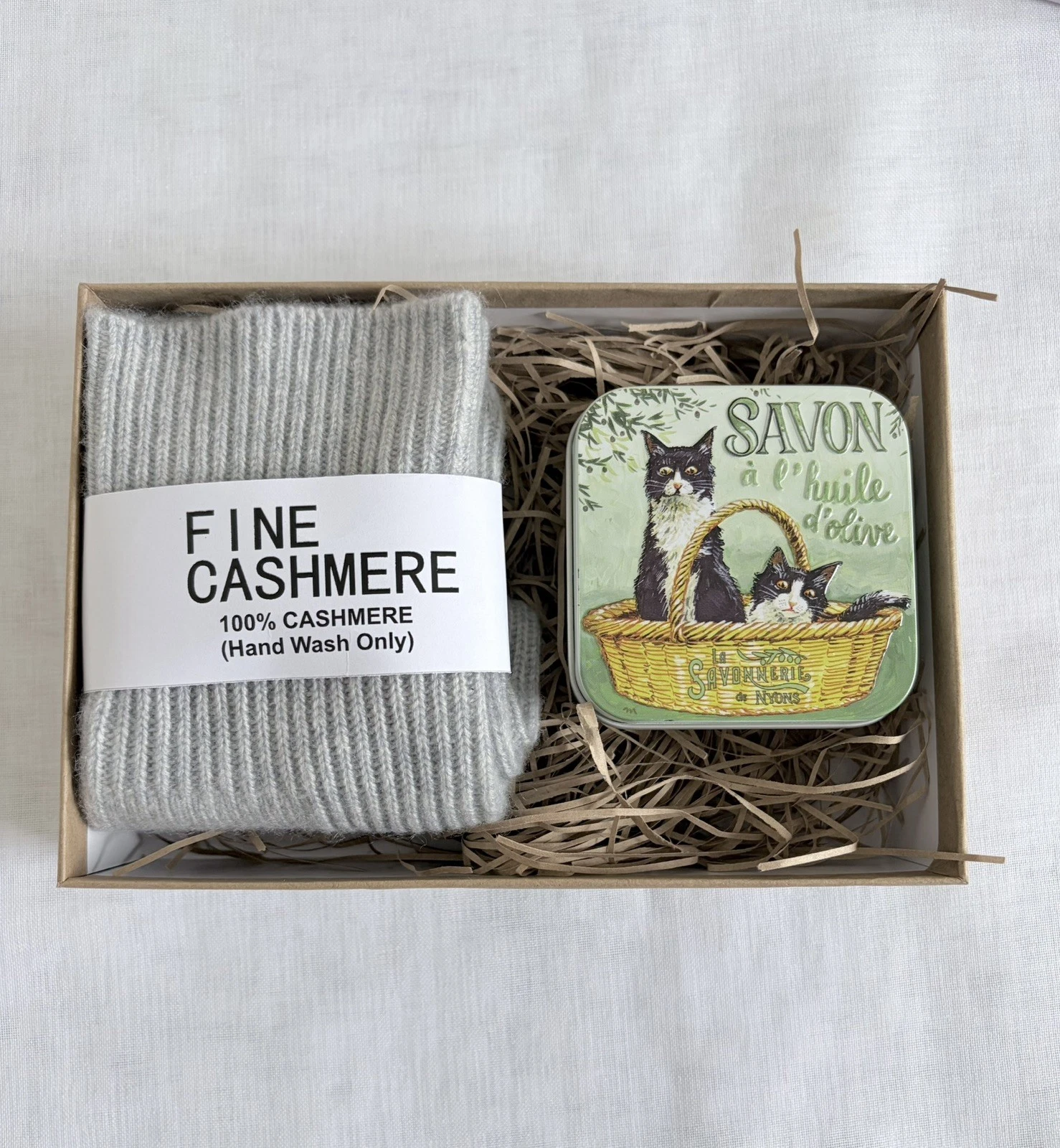 Ladies Pamper 100% Cashmere Bed Socks Gift Box With Scented Soap