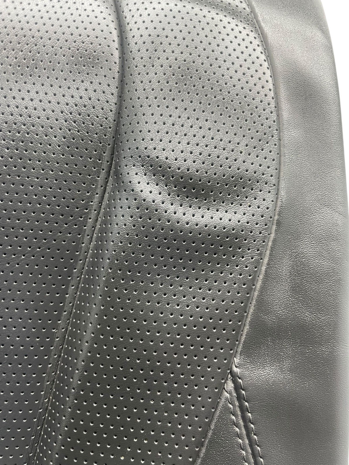 2013-2019 BENTLEY FLYING SPUR 4W 223B REAR RIGHT UPPER SEAT CUSHION *INDENTS*