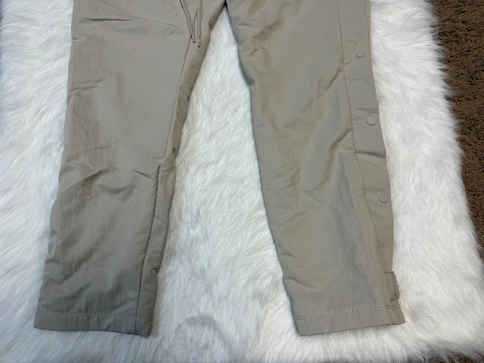 Pantalones de calentamiento de nailon Nike X Fear Of God de la NBA talla grande CU4684-271 Foto 3 de 4