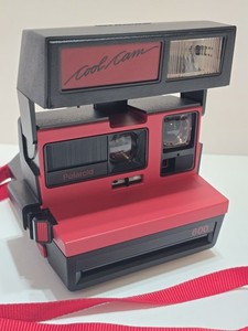 APPAREIL PHOTO INSTANTANÉ Polaroid 600 Red Cool Cam avec sangle RARE TESTÉ EUR 257,22 - FR