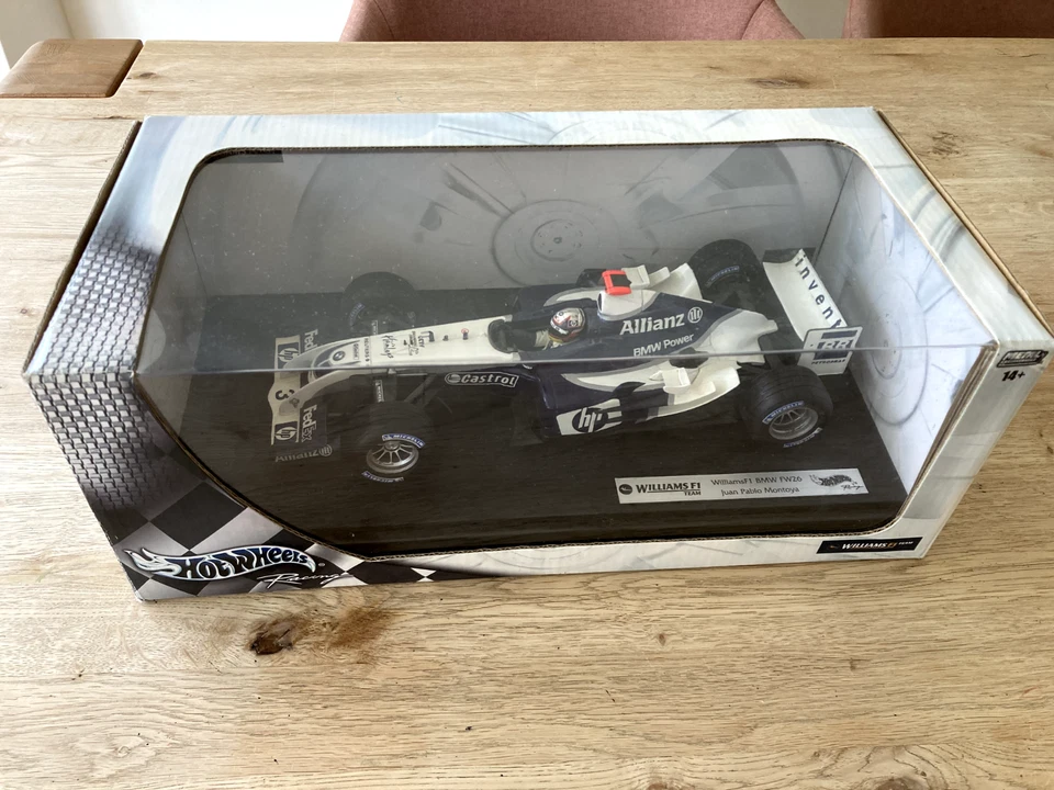 1:18 F1 Formula 1 WILLIAMS FW26 (Walrus Nose) Juan Pablo Montoya (Hot Wheels) - Image 4 of 4