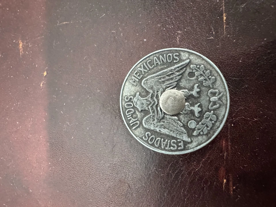 Кожаный бумажник для чековой книжки UNIDOS MEXICANOS 12 калибра — дизайн с тиснением - Изображение 4 из 4