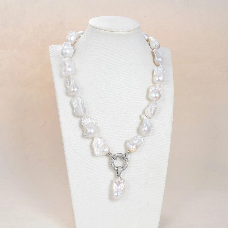 Collar de perlas barrocas Keshi blancas naturales de 20" con colgante de circonita cúbica clásico para mujer Foto 4 de 4