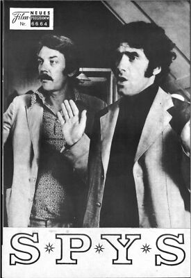 NFP 6664 | SPYS | Elliott Gould, Donald Sutherland, Zouzou, Joss Ackland