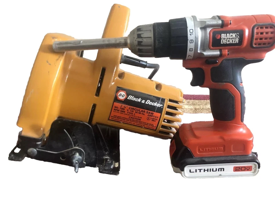 Black+Decker Power Tools Combo Kit Circular Saw, Drill Driver, Lithium Battery - Image 3 of 3