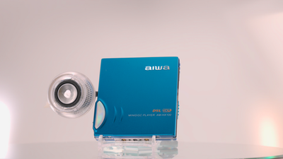 ポータブルプレーヤー aiwa AM-HX100 Aiwa AM-HX100 MiniDisc Player - Blue [LOOSE BATT DOOR] [DEMO