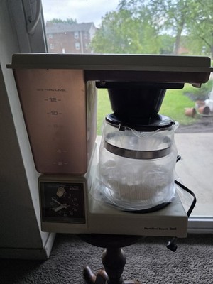 vintage BoHamilton Beach 12-cup automatic coffee maker is a 1970s retro